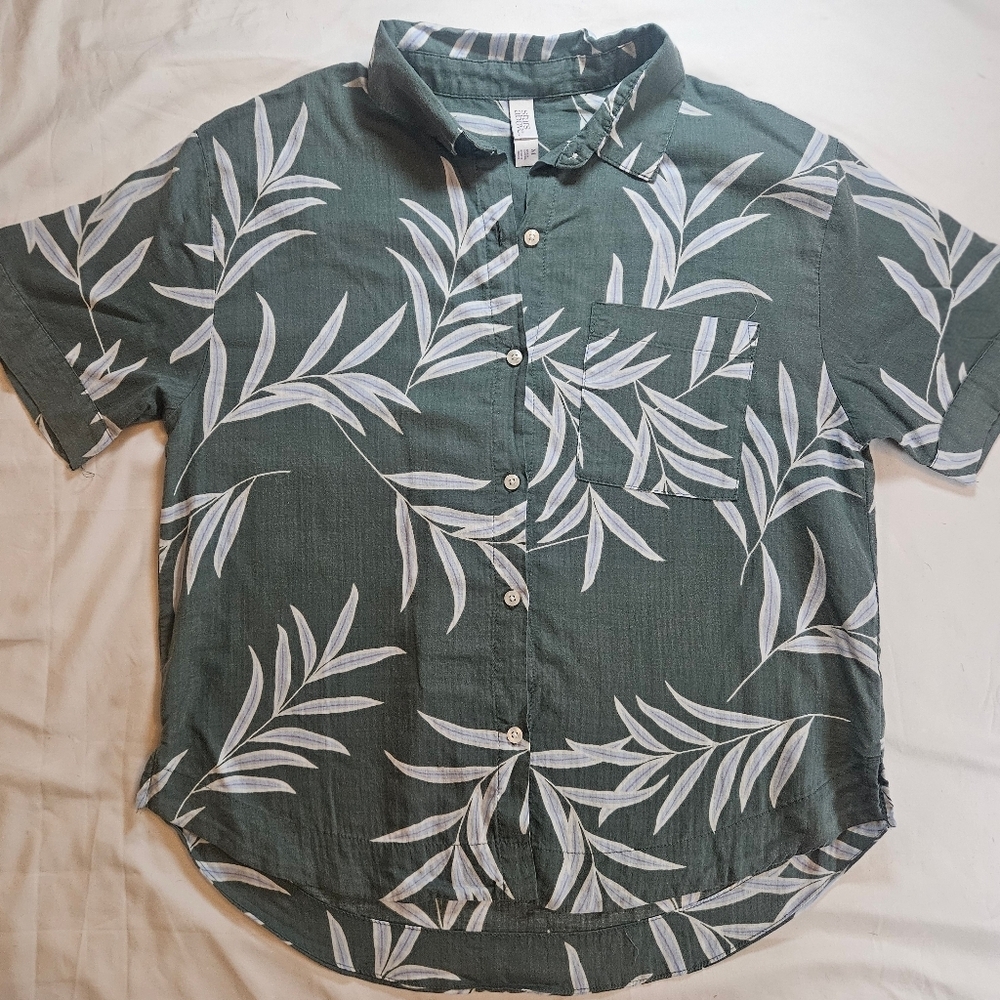 Stars Above Womens Green Hawaiian Floral Short Sleeve Button Up Top Size Medium